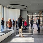 Vertreter/innen der kommunalen Wirtschaftsf&ouml;rderungen des Landkreises Zwickau besuchen das neue Hochtechnologiezentrum der WHZ